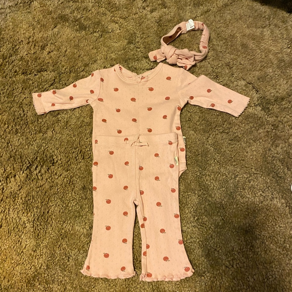 Pink Baby Outfit with Headband. Apple print.